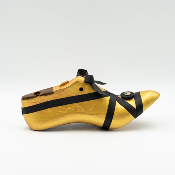 kalapodi-glamorous-night